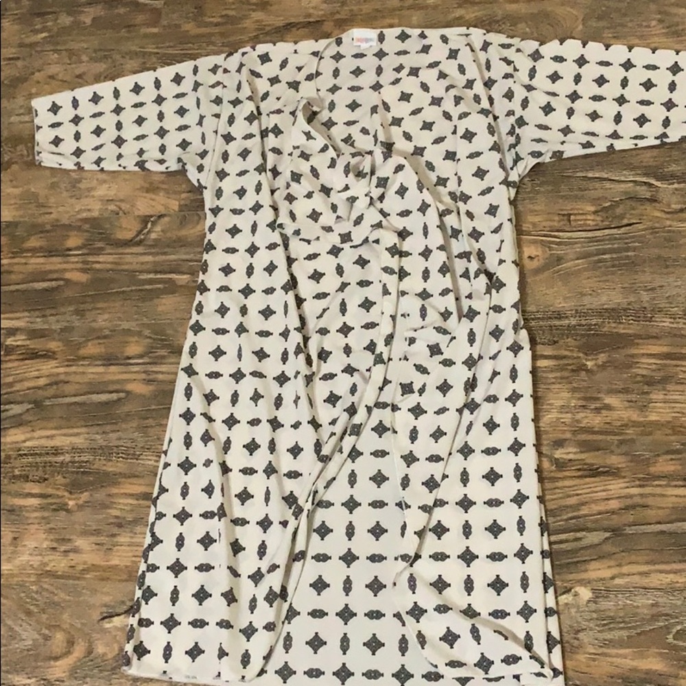 Small Lularoe Shirley